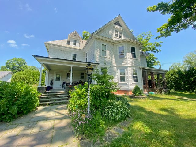 $599,900 | 453 North Main Street | Suffield Depot