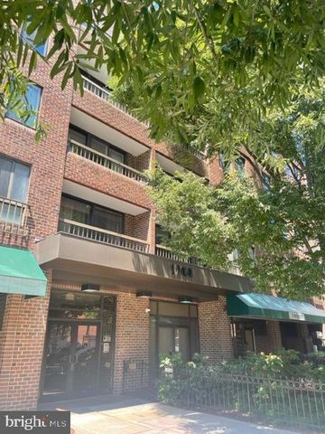 $2,325 | 1700 17th Street Northwest, Unit 503 | Dupont Circle