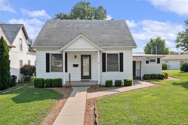 $215,000 | 708 North Metter Avenue | Columbia