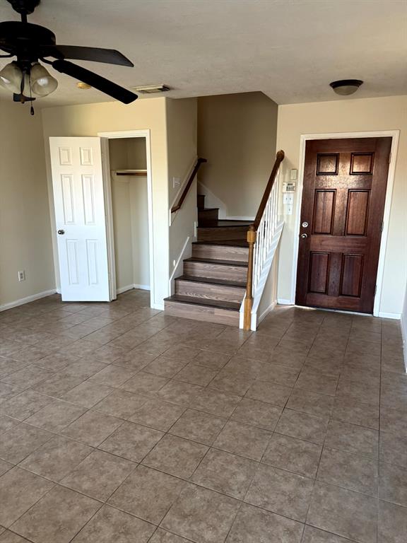 a view of entryway and hall