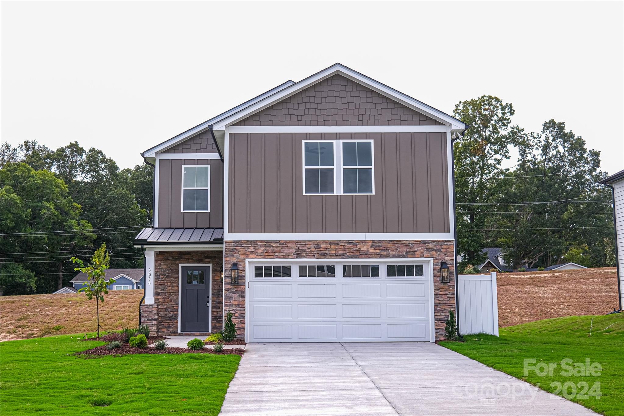 a front view of house with yard