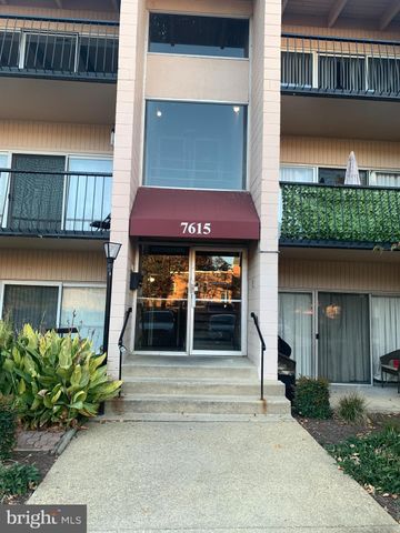 $1,950 | 7615 Fontainebleau Drive, Unit 2129 | New Carrollton