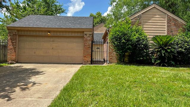 $199,900 | 13210 Creekview Park Drive | Eldridge-West Oaks