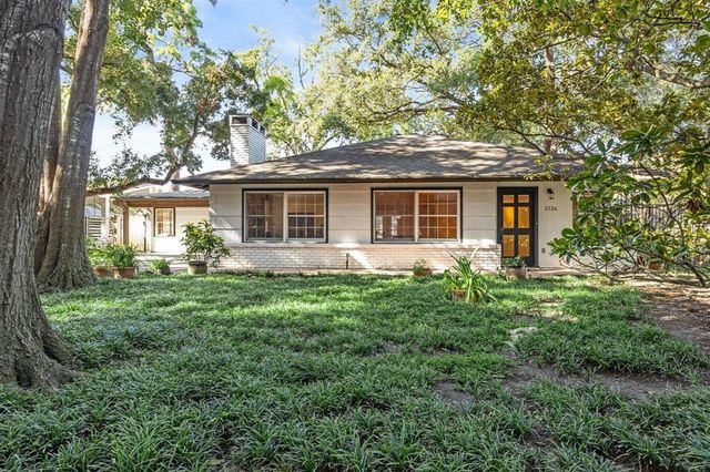 $1,295,000 | 3734 Locke Lane | Royden Oaks