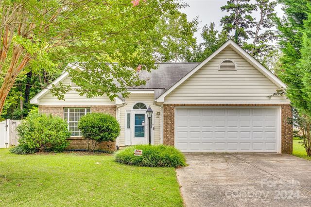 $399,900 | 4428 Hounds Run Drive | Matthews