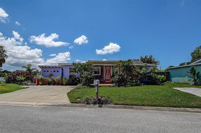 $255,000 | 6470 64th Avenue North | Pinellas Park