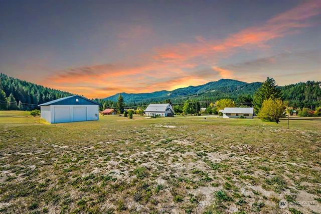 $965,000 | 18451 Camp 12 Road