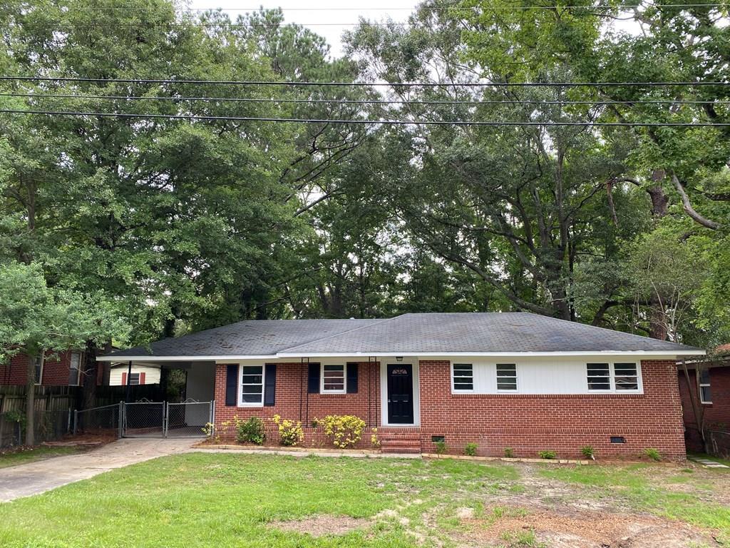 front view of house with a yard