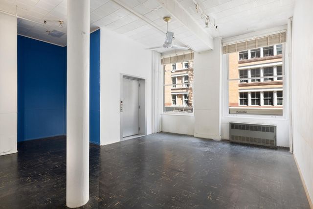 $1,995,000 | 38 North Moore Street, Unit 2W | TriBeCa