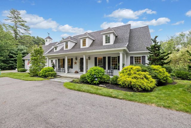 $1,995,000 | 5 Stonewood Lane | Kennebunkport Village