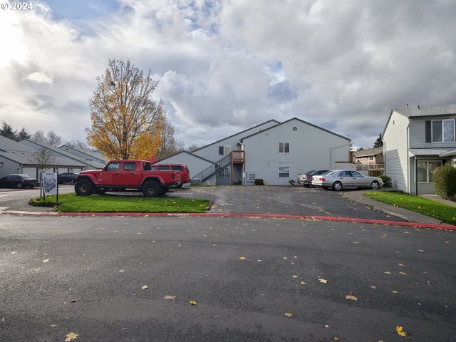 $288,000 | 4000 Northeast 109th Avenue, Unit 234 | Kevanna Park