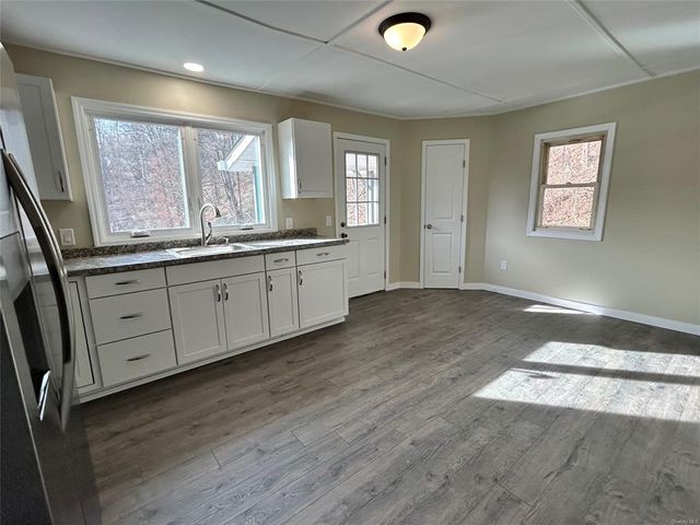 $2,100 | 10 Kithcart Lane | Unionville