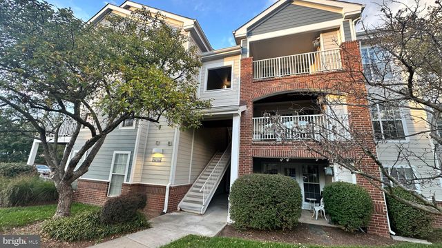 $2,250 | 21019 Timber Ridge Terrace, Unit 303 | Ashburn Farm