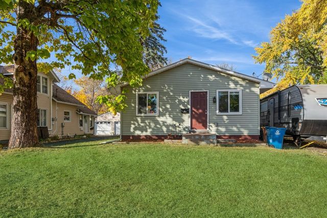 $275,000 | 1947 Florence Street | Ramaleys Park White Bearlak