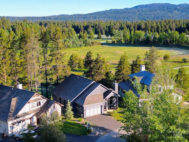 $1,000,000 | 317 Mountain Cove Court | McCall