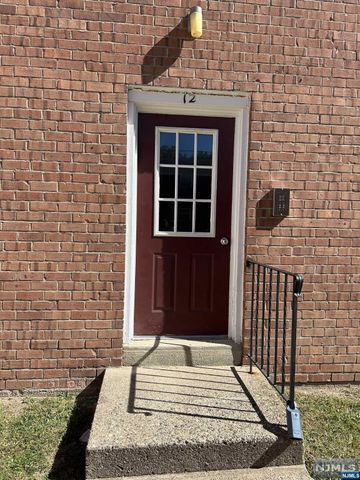 $1,950 | 12 Rustic Circle, Unit C | Pascack Valley