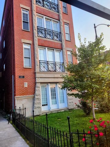 $2,149 | 2357 West Congress Parkway, Unit 3 | Tri-Taylor