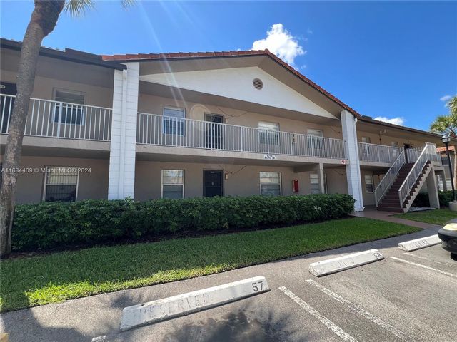 $1,875 | 8750 Royal Palm Boulevard, Unit 1133 | Palm Village Condominium