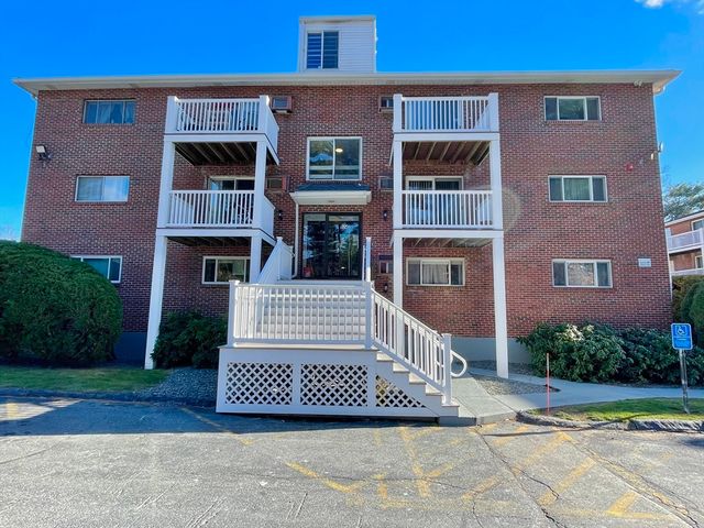 $1,800 | 624 Boston Post Road East, Unit 35 | East Marlborough