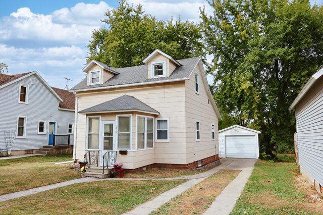 $75,000 | 210 Elm Street Northeast | Sleepy Eye