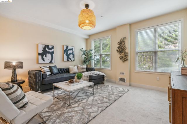 $670,000 | 1565 Brunswig Lane | Emeryville