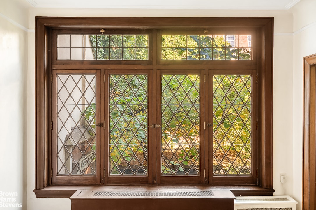 a view of a large window with an outdoor space