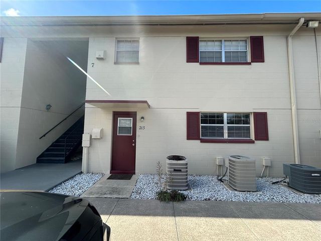 $1,175 | 5505 Hernandes Drive, Unit GE | Pine Hills