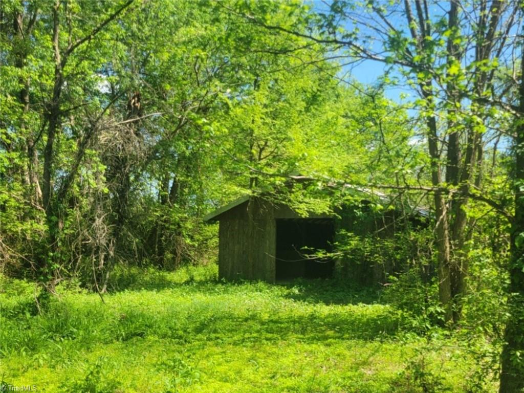 2.52 Acres Zimmerman Rd with 21'x50' Amish Barn and 4 Bedroom Septic