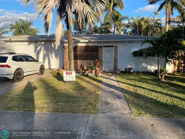 $4,000 | 129 Southeast 2nd Avenue | Dania Beach