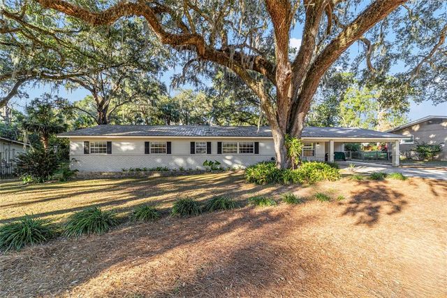 $359,900 | 4045 East Fort King Street | Northeast Ocala