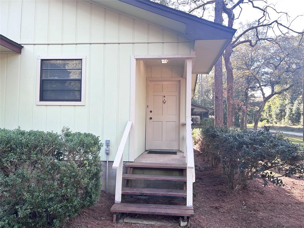 a view of entryway