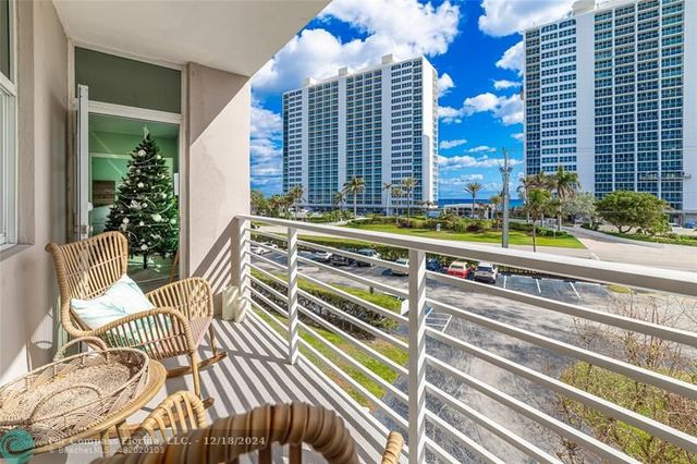 $549,000 | 2851 South Ocean Boulevard, Unit 3G | Deerfield Beach Island