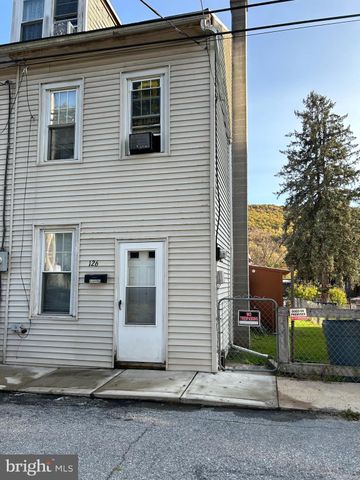 $99,900 | 126 Middle Street | Ashland