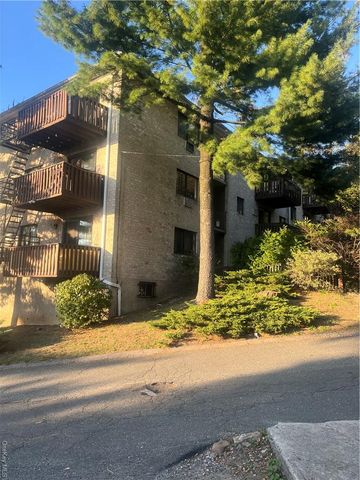 $2,200 | 37 Odell, Unit 1D | Glenwood