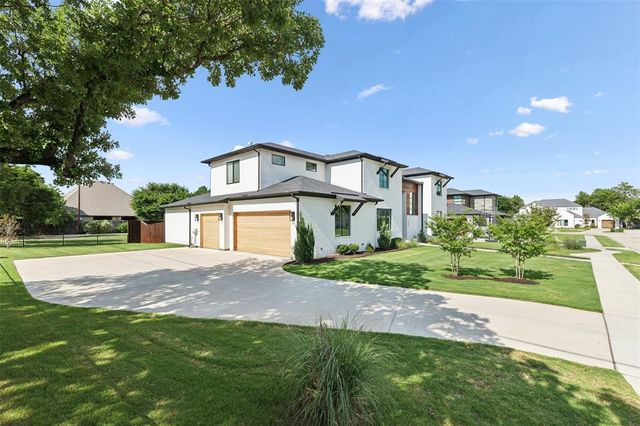 $1,895,999 | 3301 Jackson Court | Grapevine