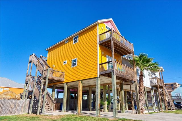 $349,500 | 4601 Gulfbreeze Boulevard, Unit 4 5 | Downtown Corpus Christi