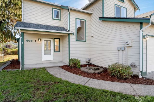 $2,750 | 602 Grinnell Avenue Southwest, Unit 1 | Orting