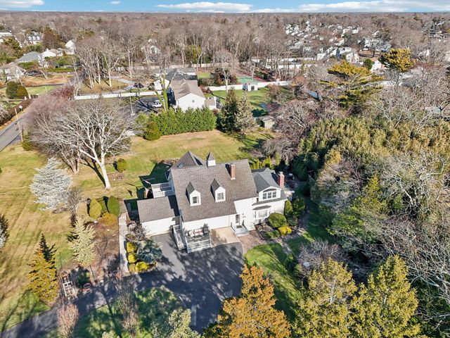 $1,195,000 | 278 Suydam Lane | Bayport