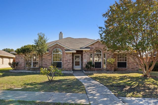 $465,000 | 1306 Woodmont Drive | Bethany Creek Estates