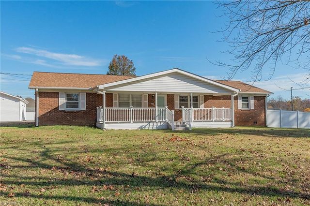 $374,900 | 165 Apollo Circle | Archdale