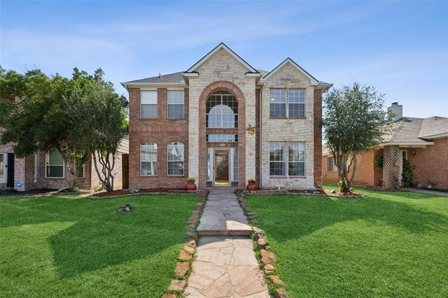 $489,900 | 1706 Live Oak Lane | Allen