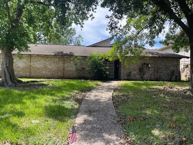 One story home on popular street in Quail Valley