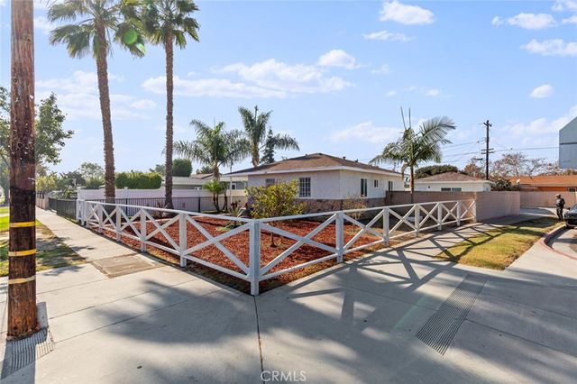 $789,000 | 602 South Shelton Street | Santa Ana Central Historic District