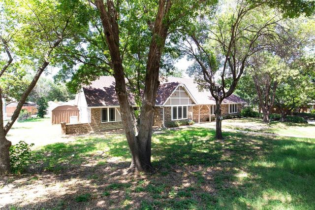 $2,600 | 1502 Canadian Circle | Grand Prairie