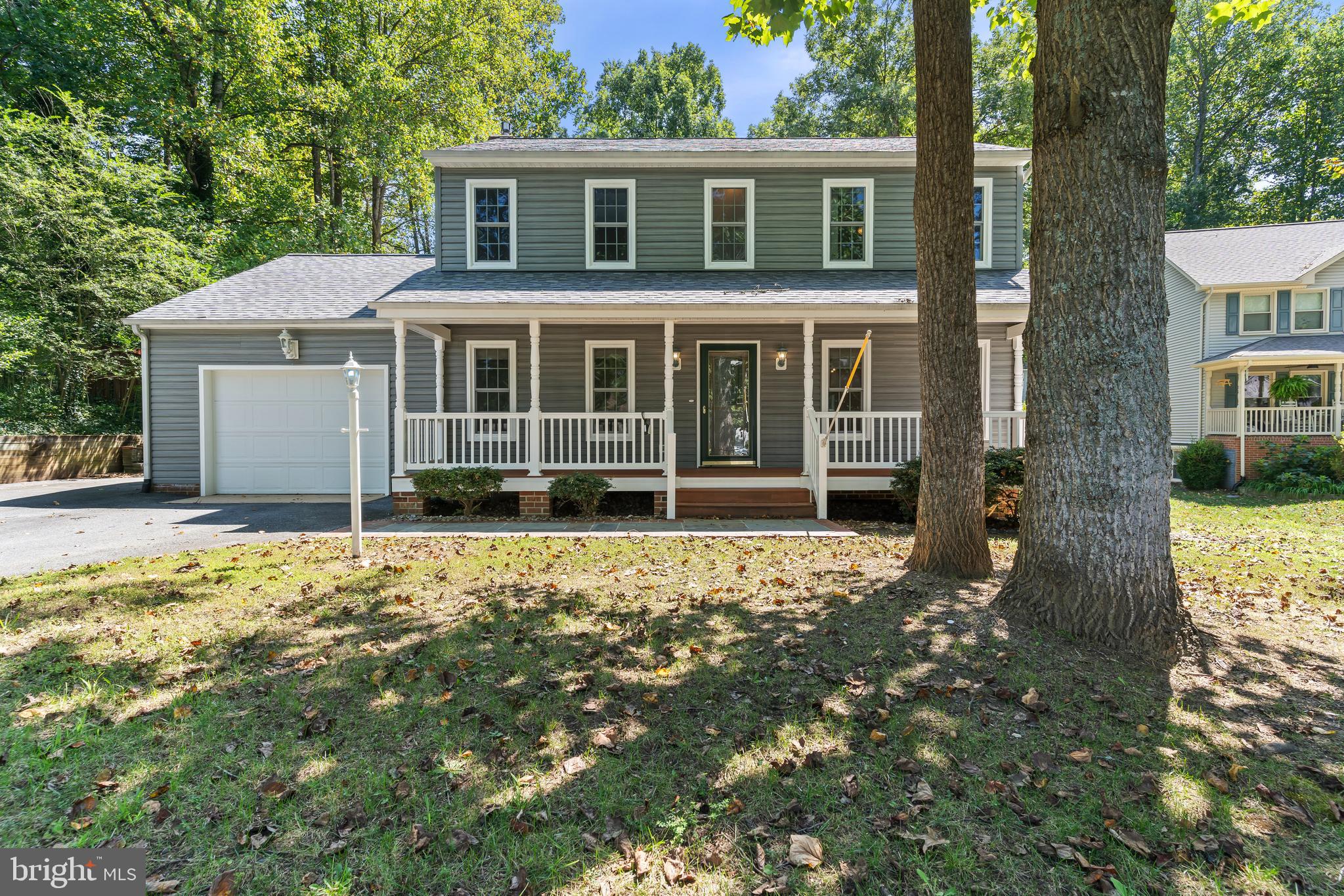 Move In Ready 3BR, 2.5BA Colonial on Level Lot!