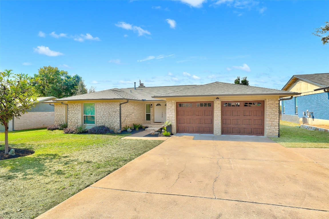 Newer garage doors & newer roof