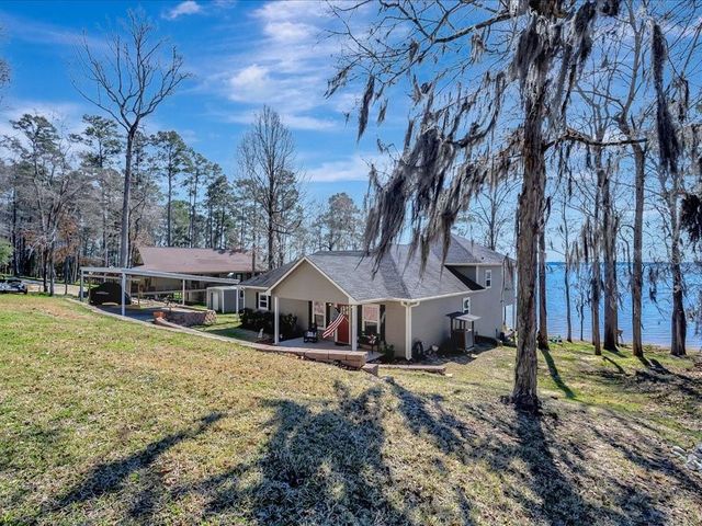 $489,000 | 907 County Road 4921