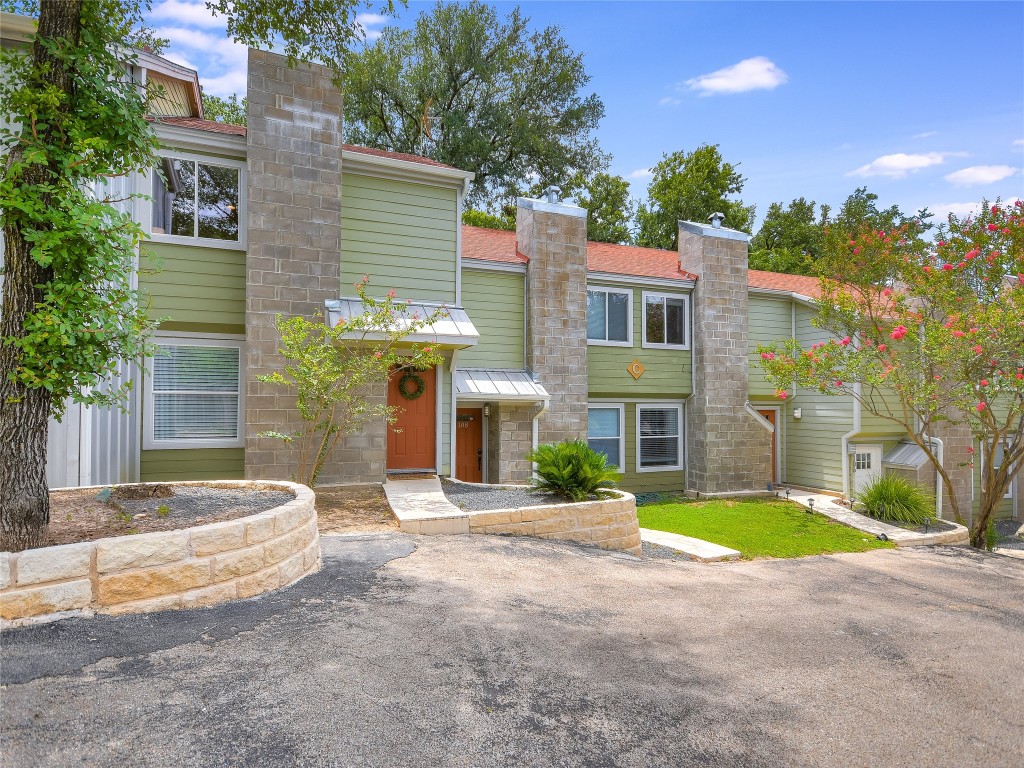 Welcome home to 3601 Menchaca Road #109, Austin, Texas 78704!