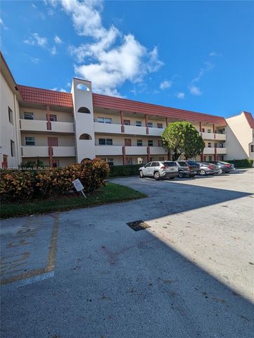 $135,000 | 8000 Sunrise Lakes Drive North, Unit 209 | Sunrise Lakes