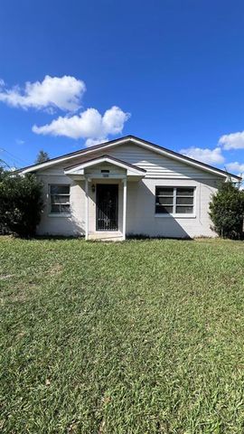 $239,900 | 1685 South Wallace Avenue | Bartow